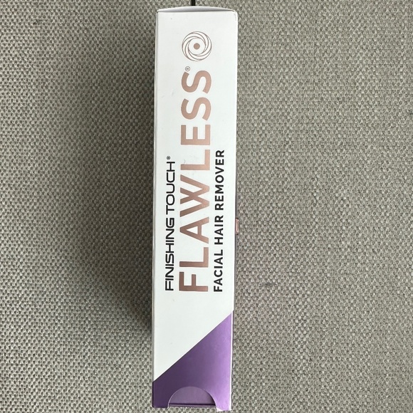 Finishing Touch Flawless Facial Hair Remover New - Picture 2 of 10